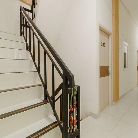 Reddoorz At Tara Homestay Palembang Dış mekan fotoğraf
