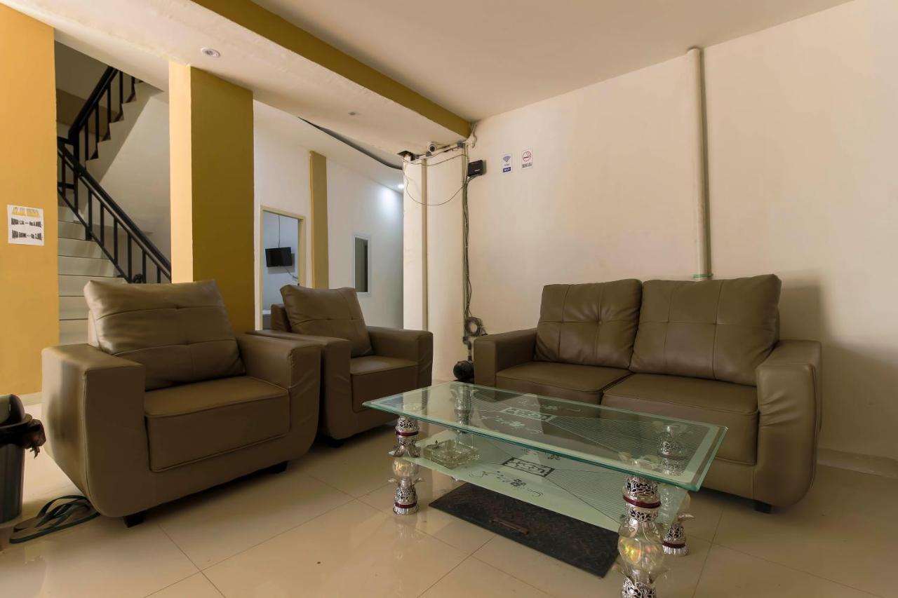 Reddoorz At Tara Homestay Palembang Dış mekan fotoğraf