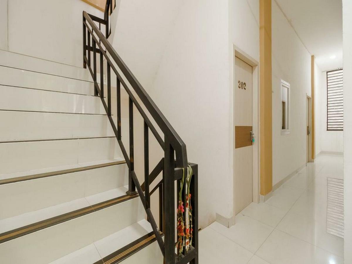Reddoorz At Tara Homestay Palembang Dış mekan fotoğraf