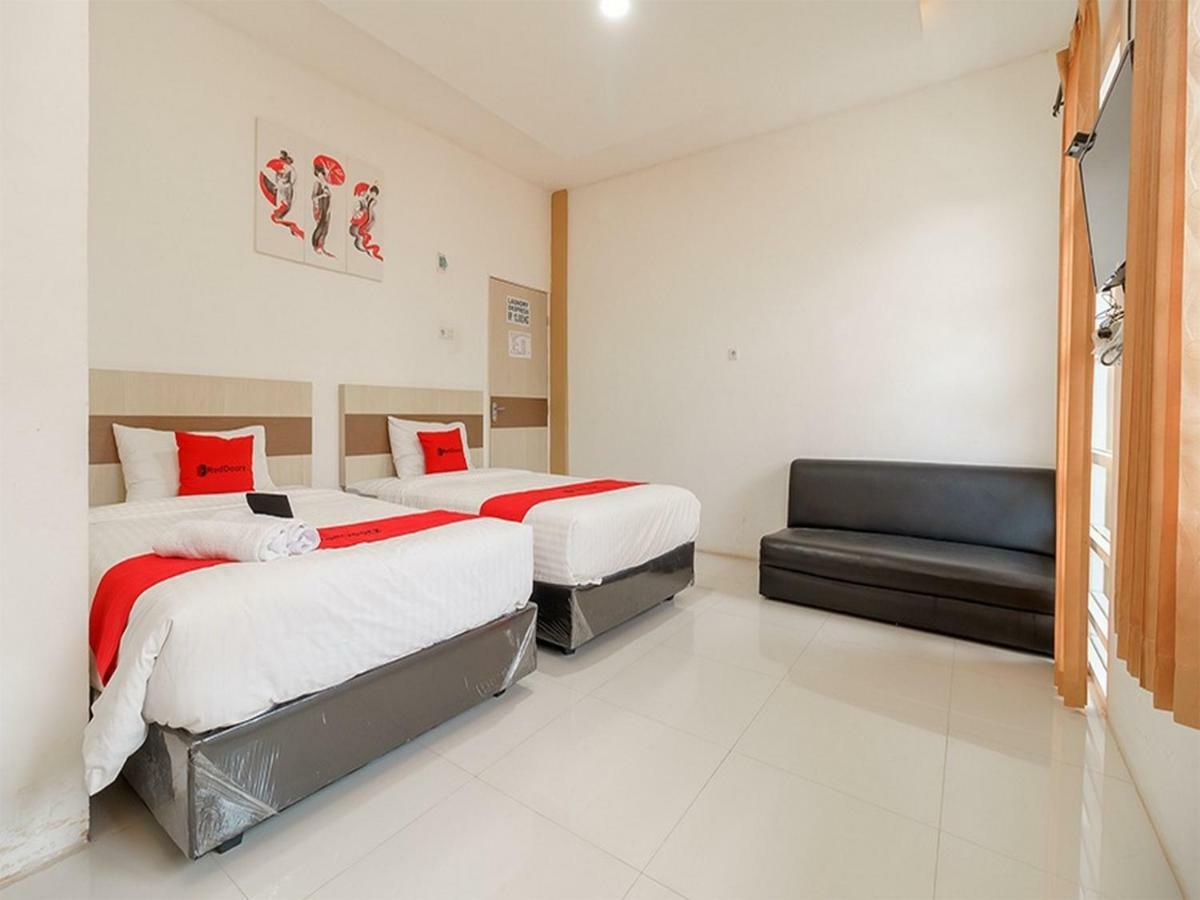 Reddoorz At Tara Homestay Palembang Dış mekan fotoğraf